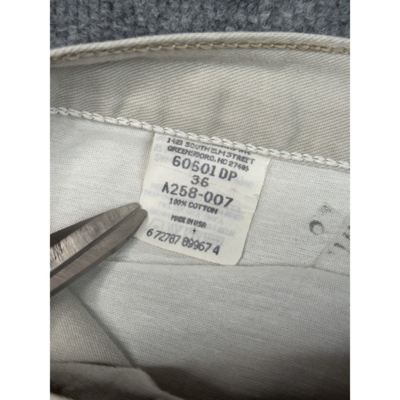 Wrangler Authentic Beige Carpenter Style Shorts 36 Made in USA 100% Cotton - Picture 3 of 16